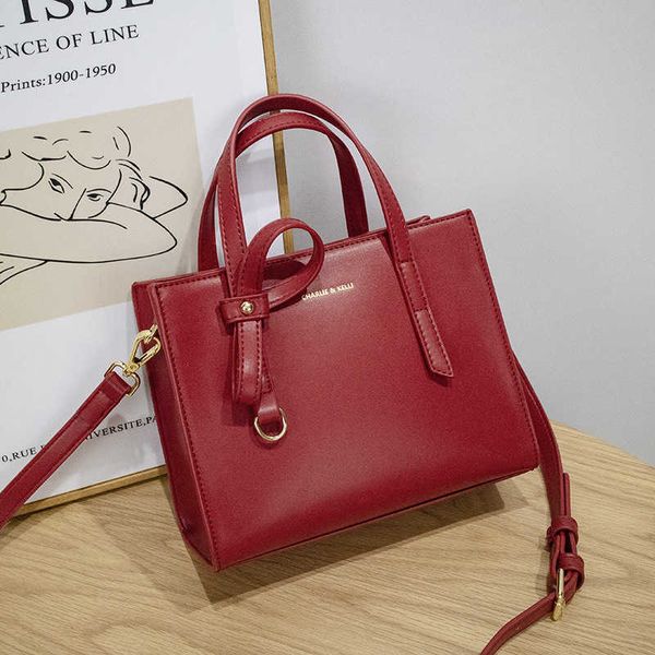 handbag women 2021 style simple and versatile small fragrance single shoulder leisure msenger large capacity women's 
handbag women 2021 style simple and versatile small fragrance single shoulder leisure msenger large capacity women's