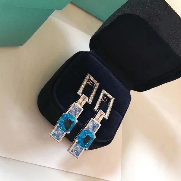stud tif 1:1 original logo shining long earrings with blue square stones luxury jewelry classic trend brand woman, Golden;silver
stud tif 1:1 original logo shining long earrings with blue square stones luxury jewelry classic trend brand woman, Golden;silver