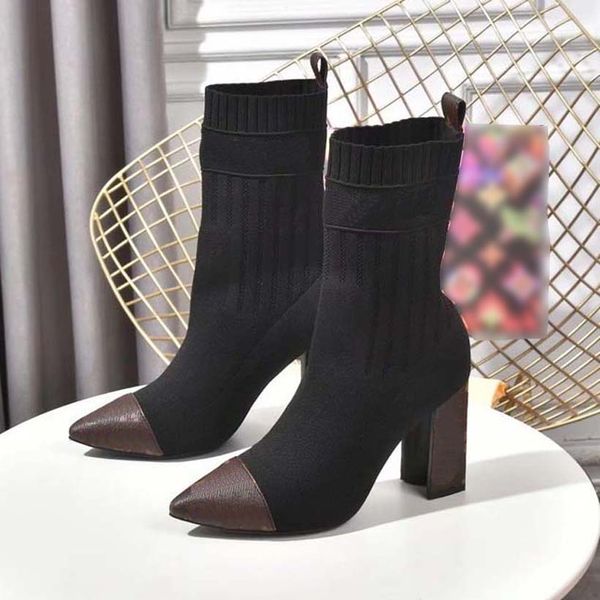 luxury designer boots martin bottes black stretch fabric floral design rubber sole non-slip wear-resistant outsole classic solid color ankle 
luxury designer boots martin bottes black stretch fabric floral design rubber sole non-slip wear-resistant outsole classic solid color ankle