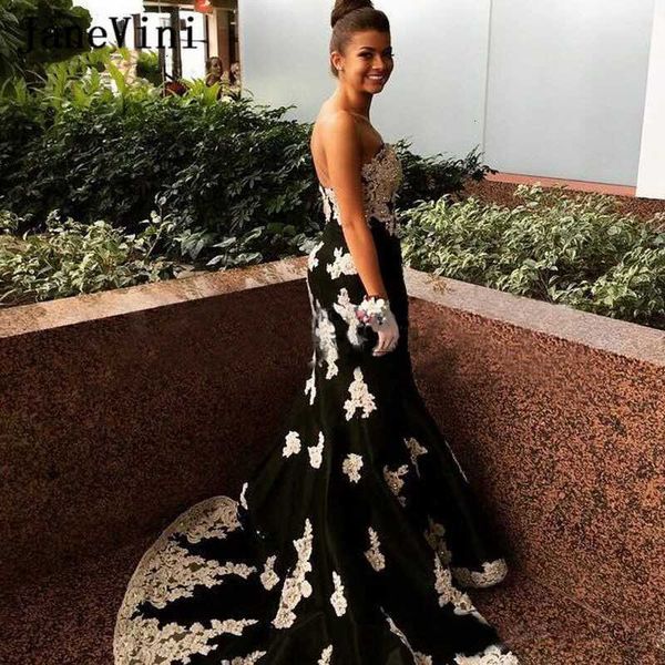 janevini elegant mermaid black long es sweetheart white appliques pearls sleeveless satin plus size evening gowns, White;black
janevini elegant mermaid black long es sweetheart white appliques pearls sleeveless satin plus size evening gowns, White;black