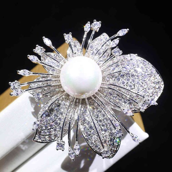 asnora korean pearl fashion white flowers flash cool simple brooch to enhance temperament, Gray
asnora korean pearl fashion white flowers flash cool simple brooch to enhance temperament, Gray