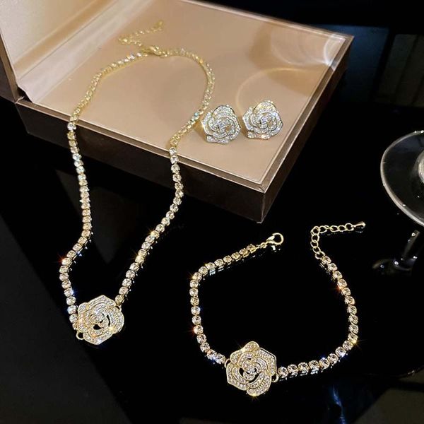 charm bracelets korean super fairy shiny diamond flower earrings necklace bracelet fashion elegant temperament all-match jewelry, Golden;silver
charm bracelets korean super fairy shiny diamond flower earrings necklace bracelet fashion elegant temperament all-match jewelry, Golden;silver