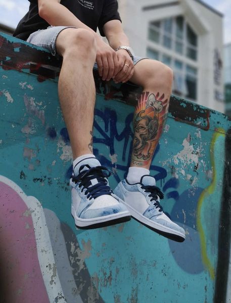 mens jumpman 1 1s low washed denim basketball shoes men women obsidian unc 6 blue washedy sneakers size 36-46
mens jumpman 1 1s low washed denim basketball shoes men women obsidian unc 6 blue washedy sneakers size 36-46