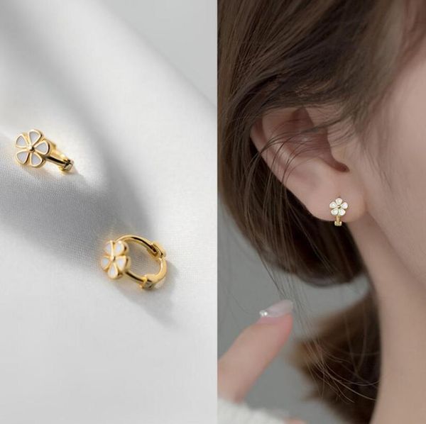hoop & huggie genuine 925 sterling silver sweet romantic flower ear buckle for women korean girl fashion birthday earring jewelry gift, Golden;silver
hoop & huggie genuine 925 sterling silver sweet romantic flower ear buckle for women korean girl fashion birthday earring jewelry gift, Golden;silver