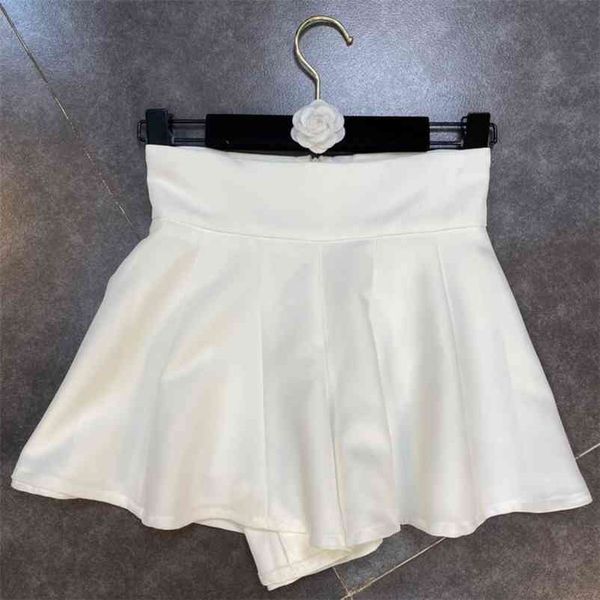 women wide waist temperament versatile straight shorts solid color high fashion spring summer 11b422 210525, White;black
women wide waist temperament versatile straight shorts solid color high fashion spring summer 11b422 210525, White;black