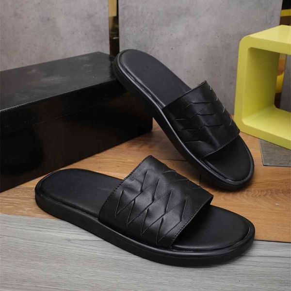 80% off outlet store men's sandals with cowhide face knitted in summer, Black
80% off outlet store men's sandals with cowhide face knitted in summer, Black