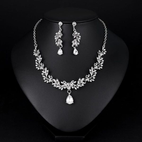 earrings & necklace women set shiny lightweight jewelry bridal stylish wedding, Silver
earrings & necklace women set shiny lightweight jewelry bridal stylish wedding, Silver