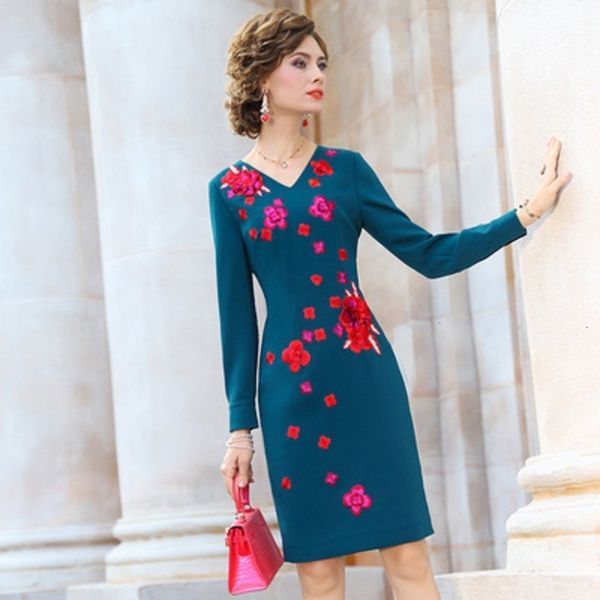 casual dresses fashion office lady floral embroidered autumn spring v-neck dress women's slim patchwork luxury long sleeve skirt g9zf, Black;gray
casual dresses fashion office lady floral embroidered autumn spring v-neck dress women's slim patchwork luxury long sleeve skirt g9zf, Black;gray