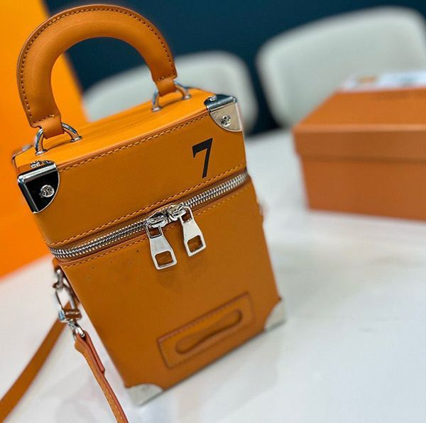 2023 sport outdoor geniune leather bag vertical box clutch bags designer crossbody shoulder for women new
2023 sport outdoor geniune leather bag vertical box clutch bags designer crossbody shoulder for women new