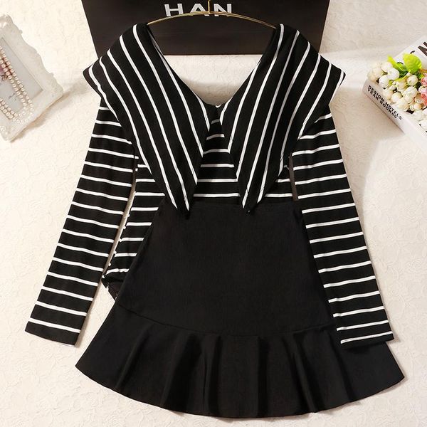 women black one piece swimwear padded striped bathing suit swim beach dress summer female swimsuit swimming beachwear one-piece suits
women black one piece swimwear padded striped bathing suit swim beach dress summer female swimsuit swimming beachwear one-piece suits