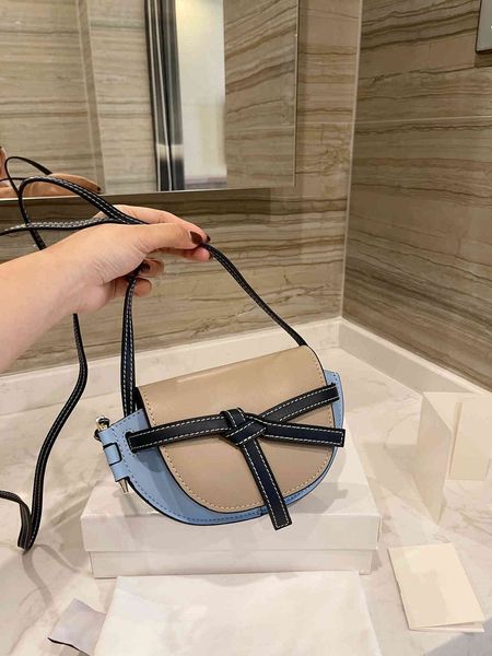 2021 luojia bow saddle bag color mini gate fashion cute one shoulder messenger bag luxuryss designerss yw
2021 luojia bow saddle bag color mini gate fashion cute one shoulder messenger bag luxuryss designerss yw
