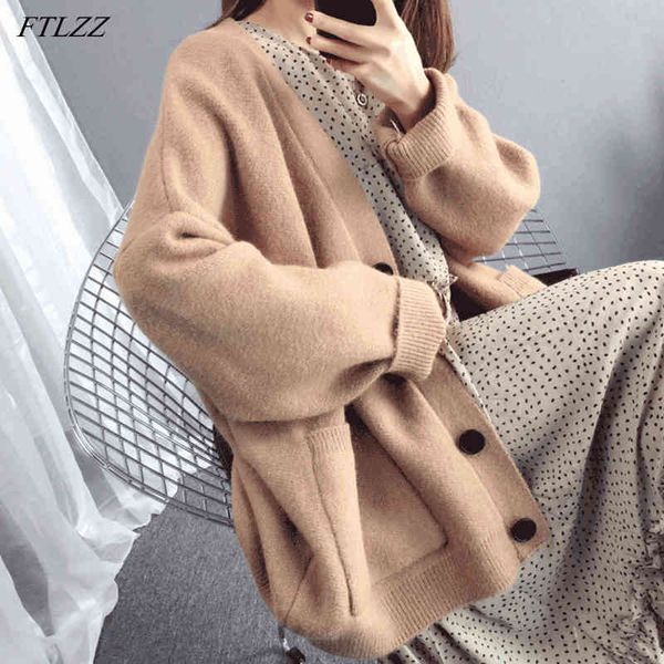 autumn winter elegant female pocket single breasted knitted sweater casual loose solid cardigan coat 210423, White
autumn winter elegant female pocket single breasted knitted sweater casual loose solid cardigan coat 210423, White