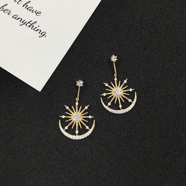 stud fashion super flashing star metal earrings simple cold wind all-match ladies elegant temperament jewelry, Golden;silver
stud fashion super flashing star metal earrings simple cold wind all-match ladies elegant temperament jewelry, Golden;silver