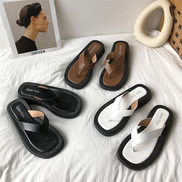 slippers 2021 summer korean ins style womens flip flops patchwork artificial pu 4cm thick sole outdoor footwear 35-39 size, Black
slippers 2021 summer korean ins style womens flip flops patchwork artificial pu 4cm thick sole outdoor footwear 35-39 size, Black