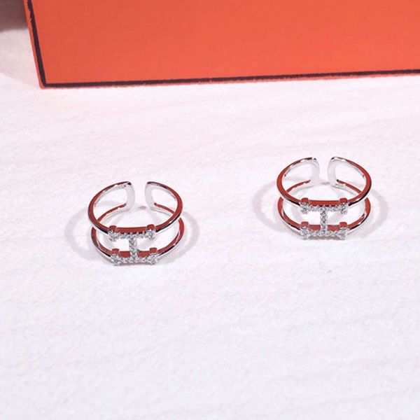 ring s925 sterling silver fashion letter open female personality versatile simple fashion i-shaped double-layer
ring s925 sterling silver fashion letter open female personality versatile simple fashion i-shaped double-layer