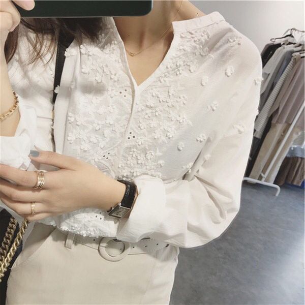 women's blouses & shirts spring dress,v-neck long sleeve embroidered stereo floral print loose-fit pullover white shirt
women's blouses & shirts spring dress,v-neck long sleeve embroidered stereo floral print loose-fit pullover white shirt