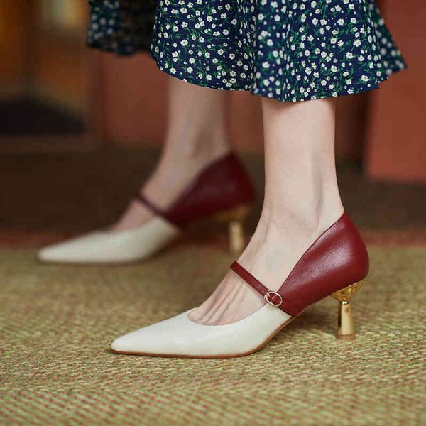 dress shoes genuine leather mary janes buckle strap spring/autumn pointed toe shallow pumps fashion high heel size 34-40 han z40n, Black
dress shoes genuine leather mary janes buckle strap spring/autumn pointed toe shallow pumps fashion high heel size 34-40 han z40n, Black