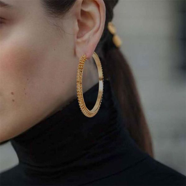 hoop & huggie punk fashion metal big earrings women retro geometry golden circular female party trend jewelry, Golden;silver
hoop & huggie punk fashion metal big earrings women retro geometry golden circular female party trend jewelry, Golden;silver