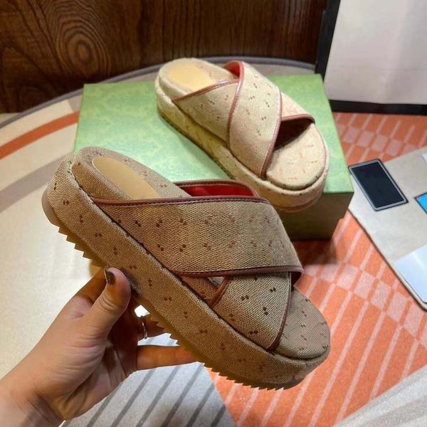 2022 designer women sandals oran sandals classic slippers real leather slides platform flats shoes sneakers boots without box by newshoe01 0, Black
2022 designer women sandals oran sandals classic slippers real leather slides platform flats shoes sneakers boots without box by newshoe01 0, Black