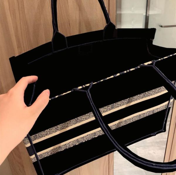 handbag luxurys bags designer tote bag branded crossbody candy genuine leather shoulder hand messenger women wallet fashio
handbag luxurys bags designer tote bag branded crossbody candy genuine leather shoulder hand messenger women wallet fashio