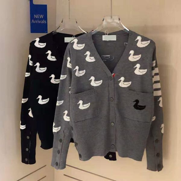 high version 2021 autumn new trendy jacquard duckling simple, fresh and comfortable casual women's cardigan, White
high version 2021 autumn new trendy jacquard duckling simple, fresh and comfortable casual women's cardigan, White