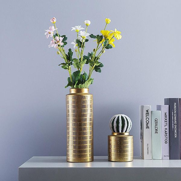 vases creative european vase plating metal color ceramic decoration home flower arrangement
vases creative european vase plating metal color ceramic decoration home flower arrangement