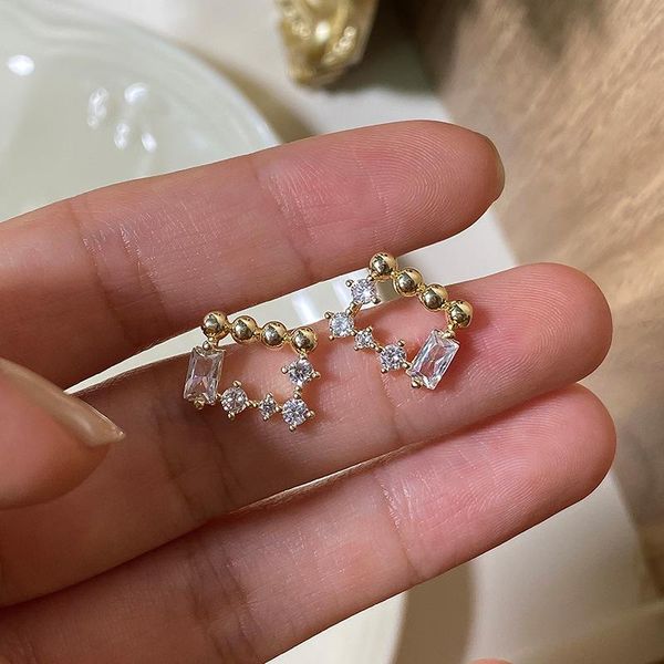 stud ventfille 925 sterling silver square hollow earrings for women geometric personality wedding party accessories fine jewelry 2021, Golden;silver
stud ventfille 925 sterling silver square hollow earrings for women geometric personality wedding party accessories fine jewelry 2021, Golden;silver
