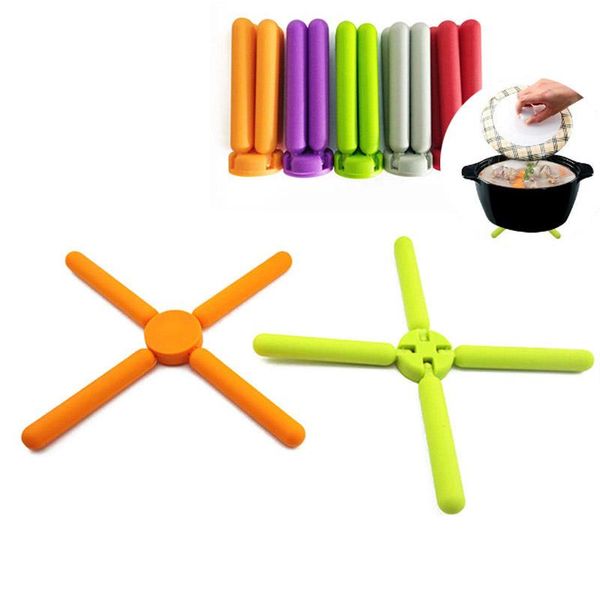 table runner insulation mats creative dinning bowl pad foldable high temperature resistance potholder phone holder kitchen supplies placemat
table runner insulation mats creative dinning bowl pad foldable high temperature resistance potholder phone holder kitchen supplies placemat