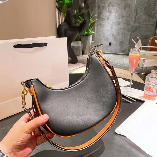 handbag shoulder bag women's messenger promotion breast packs cross body designer bags handbags tote messenger 2022
handbag shoulder bag women's messenger promotion breast packs cross body designer bags handbags tote messenger 2022