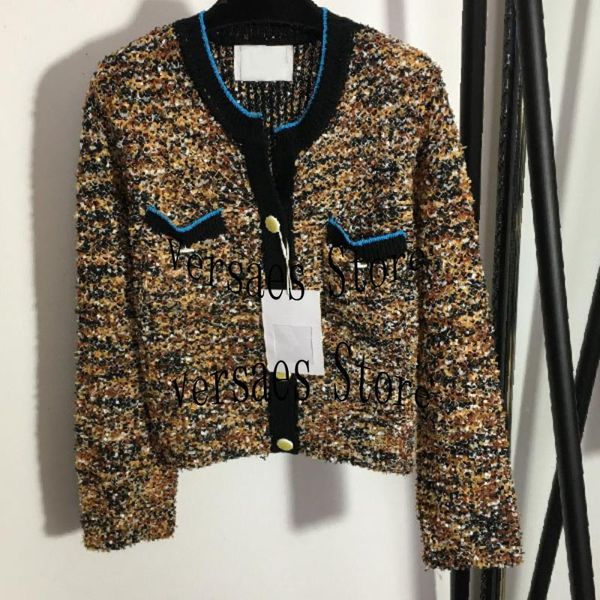 women's knits & tees 2021luxury design autumn winter french temperament color line knitted long sleeved fashion aesthetic cardigan wome, White
women's knits & tees 2021luxury design autumn winter french temperament color line knitted long sleeved fashion aesthetic cardigan wome, White