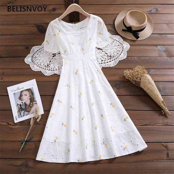 elegant summer little daisy embroidery retro vestidos women white cute square collar puff sleeve empire a-line dress with sashes 210520, Black;gray
elegant summer little daisy embroidery retro vestidos women white cute square collar puff sleeve empire a-line dress with sashes 210520, Black;gray