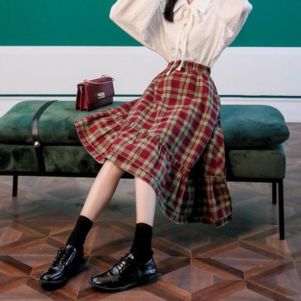 skirts retro plaid ladies long irregular ruffle skirt patch elasticity high waist fishtail vintage 2021 autumn woman contrast color, Black
skirts retro plaid ladies long irregular ruffle skirt patch elasticity high waist fishtail vintage 2021 autumn woman contrast color, Black