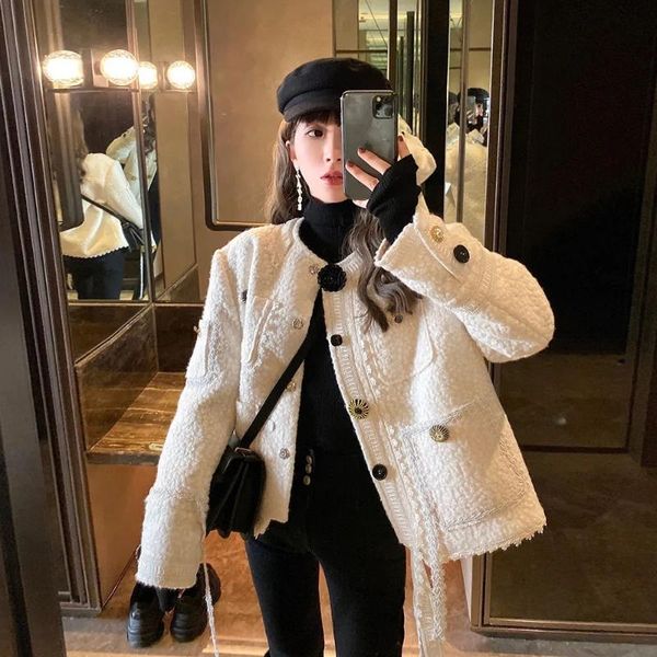 women's jackets autumn style small fragrant wind lace short jacket women spring wild loose elegant ladies sweet temperament top, Black;brown
women's jackets autumn style small fragrant wind lace short jacket women spring wild loose elegant ladies sweet temperament top, Black;brown