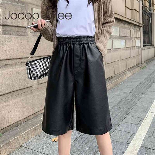 spring black pu leather women half high waist lady oversized wide leg pants vintage female loose plus size trousers 210416, Black;white
spring black pu leather women half high waist lady oversized wide leg pants vintage female loose plus size trousers 210416, Black;white
