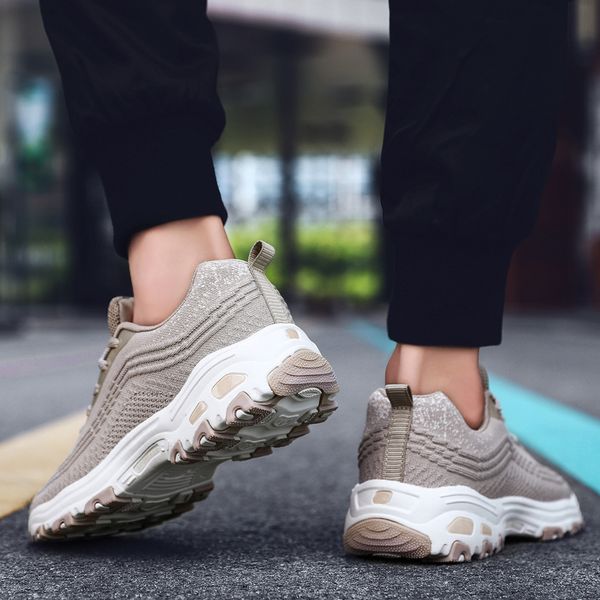 autumn and winter new panda bottom trend outdoor sports cold anti-skid wear comfortable lightweight mens casual shoes 2637 
autumn and winter new panda bottom trend outdoor sports cold anti-skid wear comfortable lightweight mens casual shoes 2637