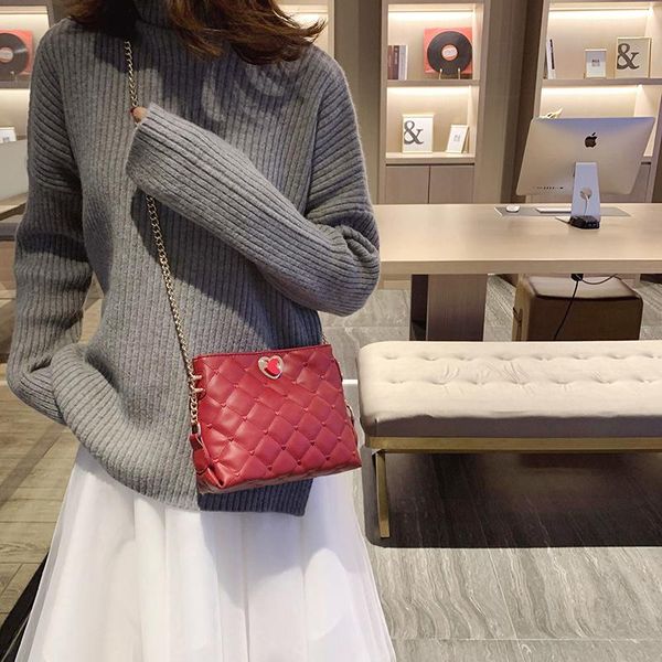 petty bourgeoisie 2021 women's shoulder bag classic all-match chain solid color handbag designer texture diagon bags
petty bourgeoisie 2021 women's shoulder bag classic all-match chain solid color handbag designer texture diagon bags