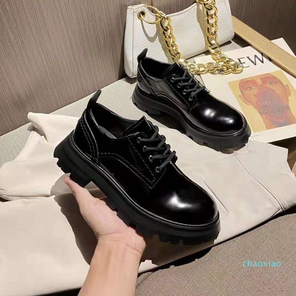 2021 women high short boots fashion leather platform boot designer luxurys ladies thick bottom casual shoes with box size 35-40, Black
2021 women high short boots fashion leather platform boot designer luxurys ladies thick bottom casual shoes with box size 35-40, Black
