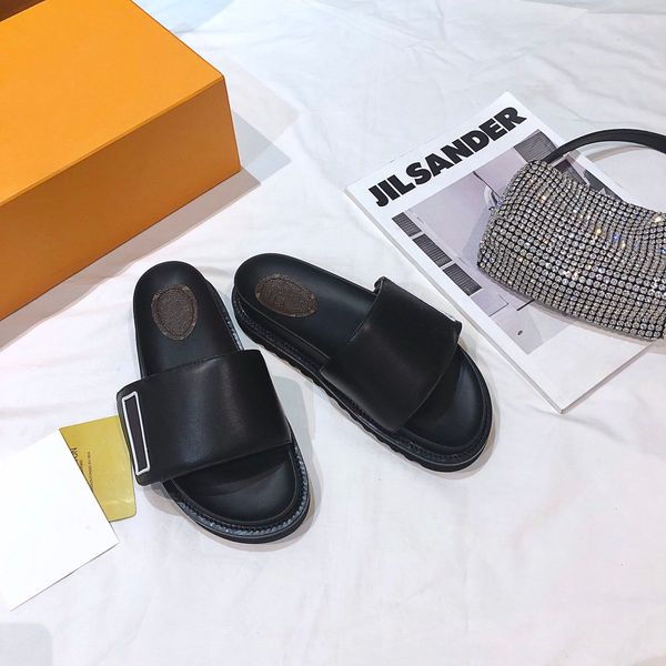 2021ss mens leather leisure shoe women's platforms couple shoes 3 colors fashion trend wild sneakers size 35-44, Black
2021ss mens leather leisure shoe women's platforms couple shoes 3 colors fashion trend wild sneakers size 35-44, Black