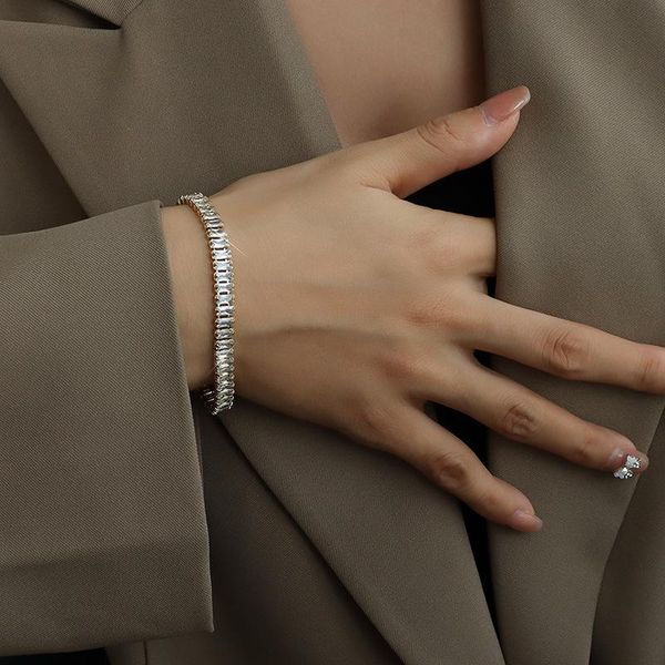 link, chain french titanium steel buckle bracelet jewelry sparkling zircon fastness hand wrist fine accessories cuff ornament wholesale, Black
link, chain french titanium steel buckle bracelet jewelry sparkling zircon fastness hand wrist fine accessories cuff ornament wholesale, Black