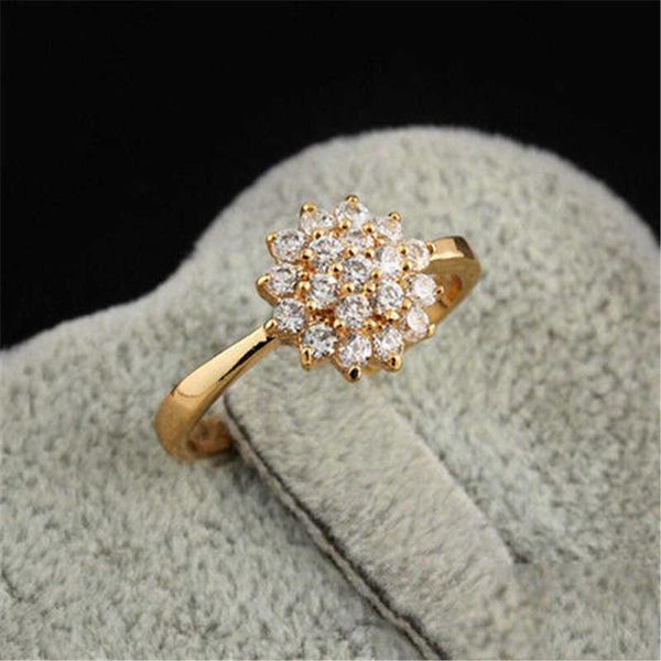 cluster rings fashion flower wedding party ring rhinestone zircon band women electroplating yellow gold engagement size 7-9, Golden;silver
cluster rings fashion flower wedding party ring rhinestone zircon band women electroplating yellow gold engagement size 7-9, Golden;silver