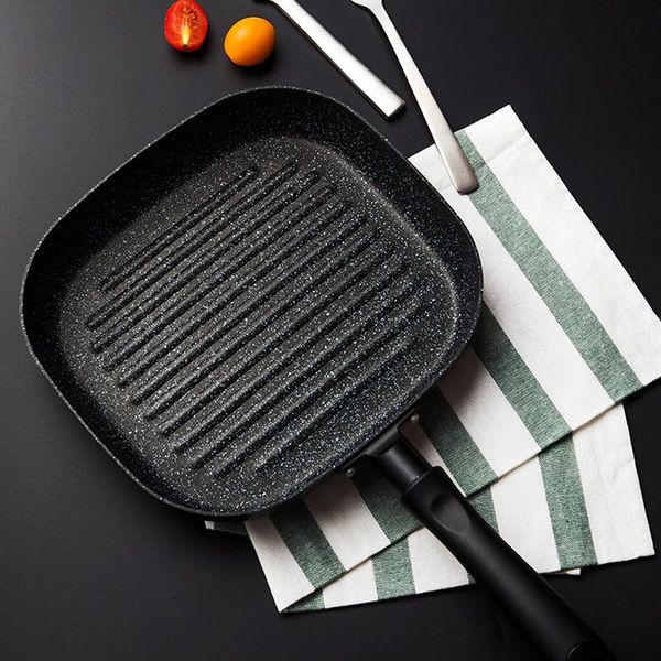 22x24 cm no oil-smoke steak frying pan breakfast eggs general use for gas and induction cooker non-stick pans
22x24 cm no oil-smoke steak frying pan breakfast eggs general use for gas and induction cooker non-stick pans