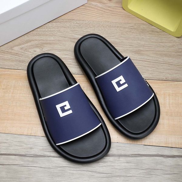 new designer luxury men slippers simple slippers flat sandals summer sandal classic fashion 38-44, Black
new designer luxury men slippers simple slippers flat sandals summer sandal classic fashion 38-44, Black