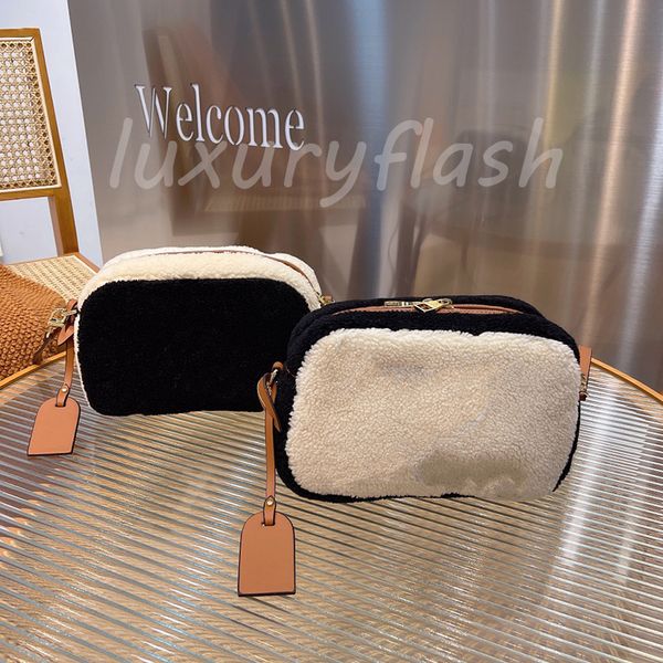 cross body teddy plush women camera bag designers trend shoulder black white messenger bags latest autumn and winter square purse
cross body teddy plush women camera bag designers trend shoulder black white messenger bags latest autumn and winter square purse