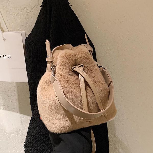 evening bags winter messenger bag for women 2021 bucket plush shoulder lady handbag brand designer clutch purse bolsa feminina sac
evening bags winter messenger bag for women 2021 bucket plush shoulder lady handbag brand designer clutch purse bolsa feminina sac