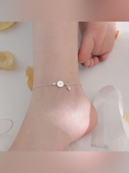 925 pure silver shell daisy pull anklet fresh forest 2020 new women's foot ring flower bracelet, Red;blue
925 pure silver shell daisy pull anklet fresh forest 2020 new women's foot ring flower bracelet, Red;blue