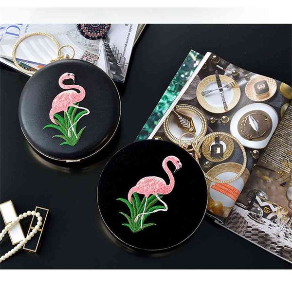 new embroidery flamingo inlaid diamond ring slanting across women's small banquet dinner bag cheongsam handbag
new embroidery flamingo inlaid diamond ring slanting across women's small banquet dinner bag cheongsam handbag