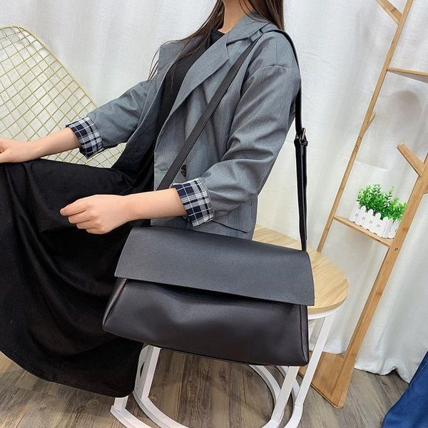 handbag women luxurys designers bags 2021 crossbody bag simple vintage pu leather purse multi pochette louisbags_18
handbag women luxurys designers bags 2021 crossbody bag simple vintage pu leather purse multi pochette louisbags_18