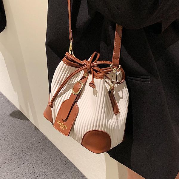 evening bags the 2021 brand this year all-match western style high-quality fashion folds women shoulder crossbody bucket bag
evening bags the 2021 brand this year all-match western style high-quality fashion folds women shoulder crossbody bucket bag