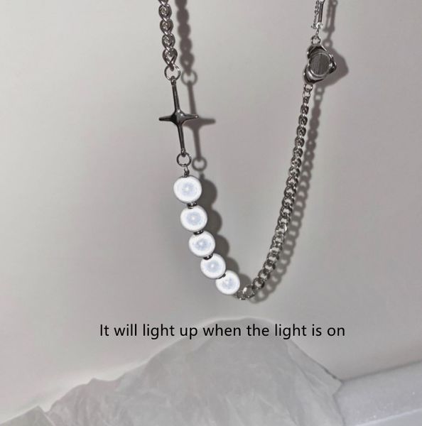 reflective pearl necklace female hip hop personality does not fade luminous stitching clavicle chain, Silver
reflective pearl necklace female hip hop personality does not fade luminous stitching clavicle chain, Silver
