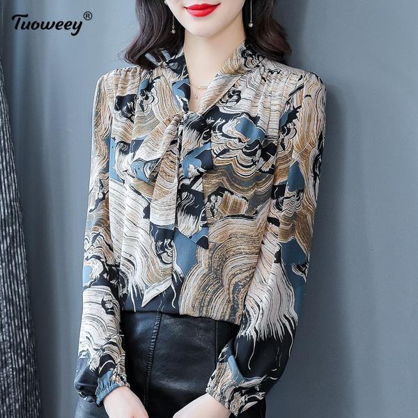 women's blouses & shirts women blouse shirt fashion 2021 long sleeve sweet print clothing applique ruffled neck feminine blusas, White
women's blouses & shirts women blouse shirt fashion 2021 long sleeve sweet print clothing applique ruffled neck feminine blusas, White